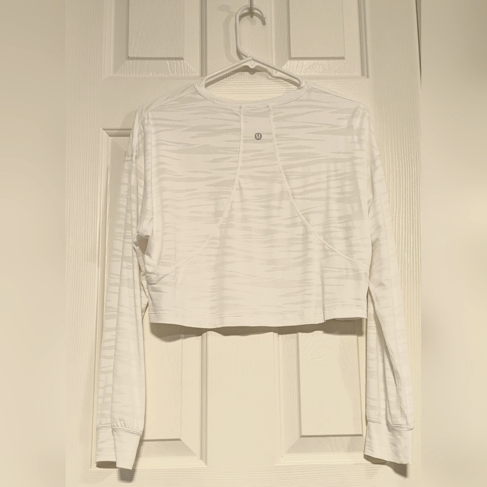 Lululemon top